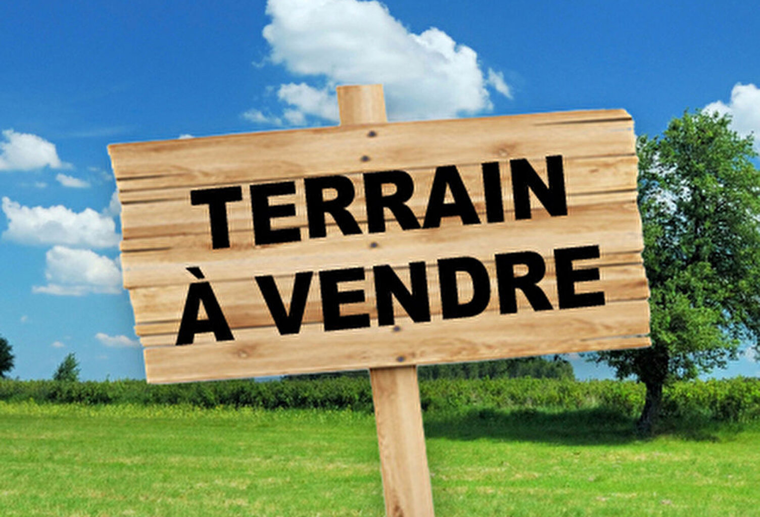 NIMES PROCHE CENTRE VILLE Terrain constructible de 350 m2 — photo 1