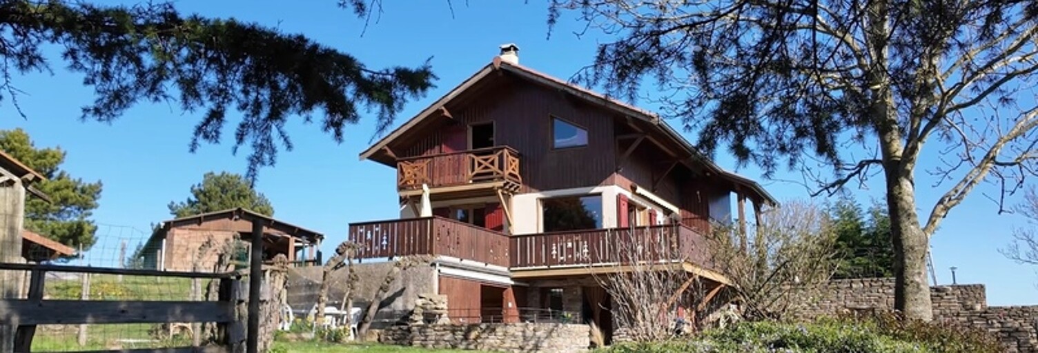 Maison 8 Pièces 142 m² à vendre à Saint-André-la-Côte (69440)