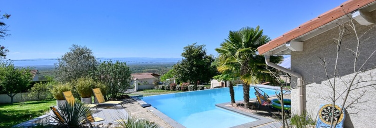 Maison 7 Pièces 175 m² à vendre à Valeille (42110)
