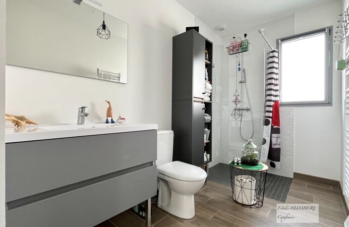 Maison Plain-Pied 96m2, suite, CROIX CHAPEAU (17) — photo 4