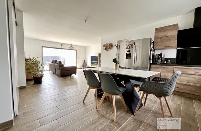 Maison Plain-Pied 96m2, suite, CROIX CHAPEAU (17) — photo 5