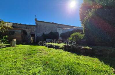 Maison à vendre 4 pièces MEURSAC (17) - Jardin — photo du bien