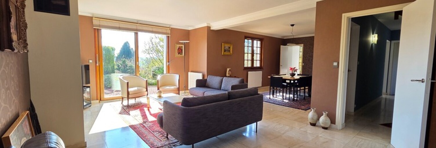 Maison 7 Pièces 155 m² à vendre à Saint-Fuscien (80680)