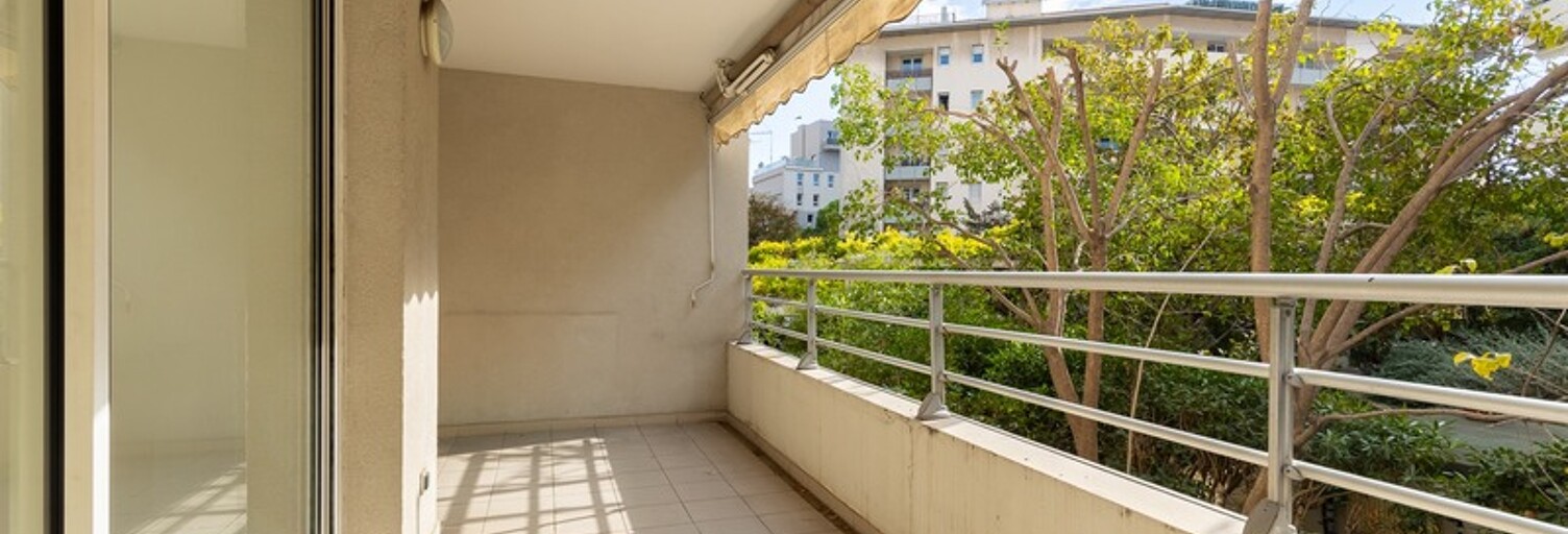 Appartement 3 Pièces 67 m² à louer à Marseille 6 (13006)
