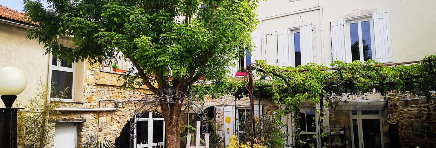 Maison 15 Pièces 580 m² à vendre à Orange (84100)