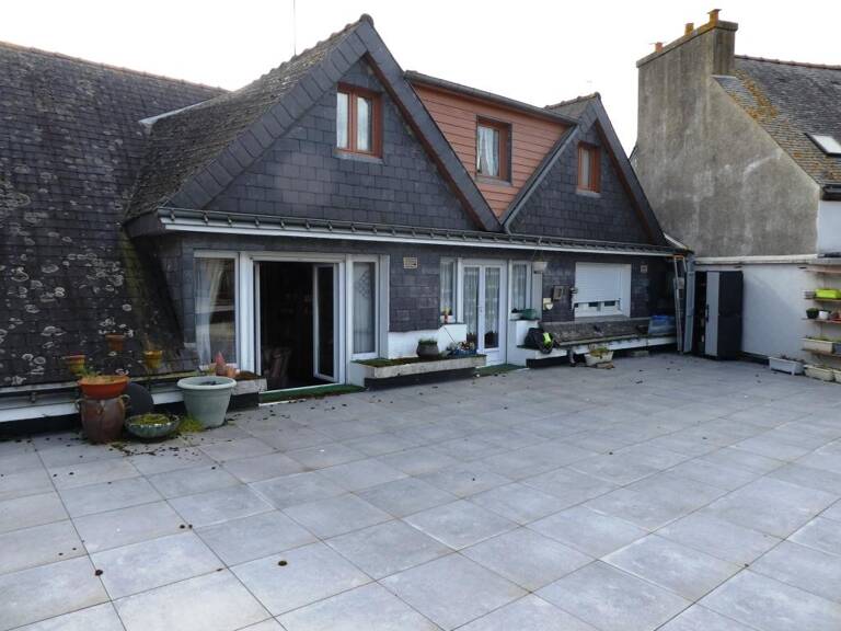 Duplex/Triplex — photo 1