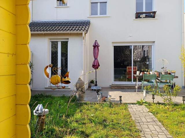 Maison Familiale 5 pièces 122m² Romainville (93230) — photo du bien