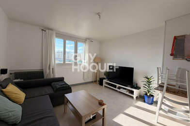 Appartement 3 pièces 794 €