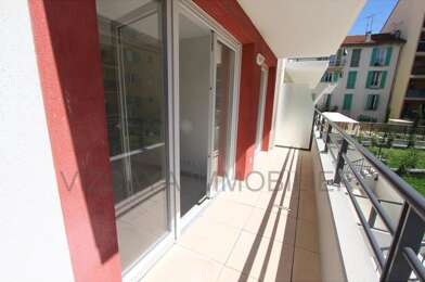 Appartement 2 pièces 765 €