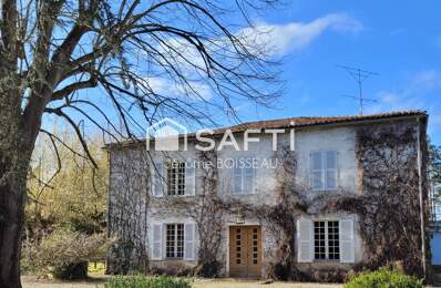 Maison d'exception aux vastes pièces  dans un écrin de verdure — photo du bien