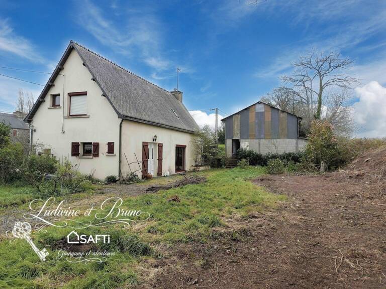 MAISON ANCIENNE PLEINE DE CHARME AVEC HANGAR — photo 1