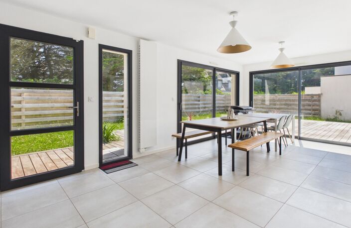 VOTRE MAISON MODERNE AU BORD DU DOSSEN, AVEC TERRASSE ET SPA ! — photo 2