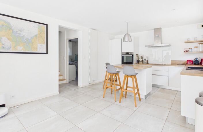 VOTRE MAISON MODERNE AU BORD DU DOSSEN, AVEC TERRASSE ET SPA ! — photo 3