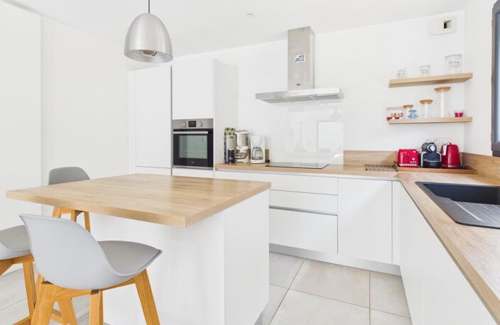 VOTRE MAISON MODERNE AU BORD DU DOSSEN, AVEC TERRASSE ET SPA ! — photo 4
