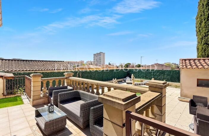 Maison 97m² , Jardin, Terrasse, Piscine sur Parcelle de 411m² - La Fourragère - Marseille 12ème — photo 2