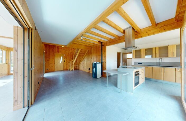 MAISON EN BOIS + JARDIN + GARAGE + CAVE — photo 4