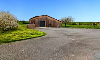 Bureau 5 Pièces 442 m² à louer à Saint-Julien-Innocence-Eulalie (24500)