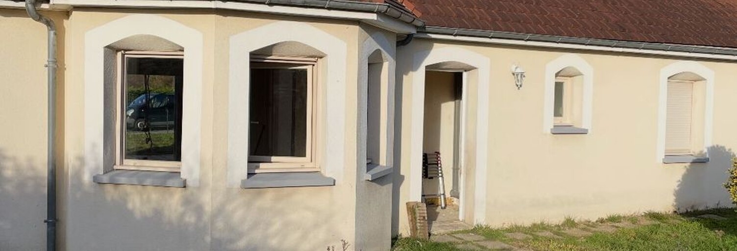 Maison 5 Pièces 89 m² à louer à Saint-Georges-du-Rosay (72110)