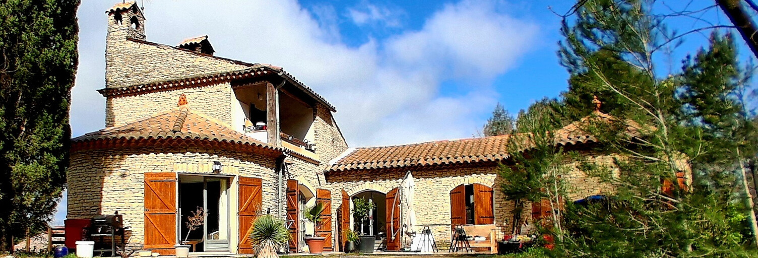 Maison 5 Pièces 196 m² à vendre à Orgon (13660)