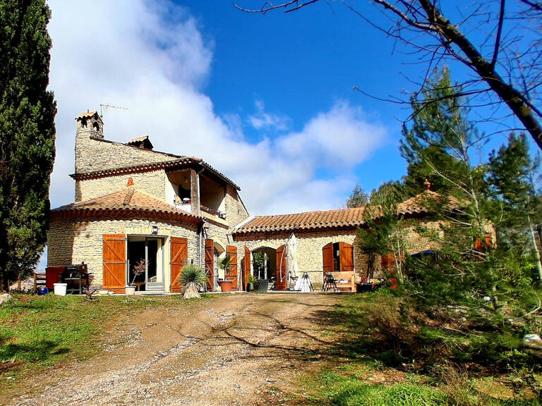 DEPT 13 - Orgon - maison doublée en pierre 4 chambres avec g — photo 1