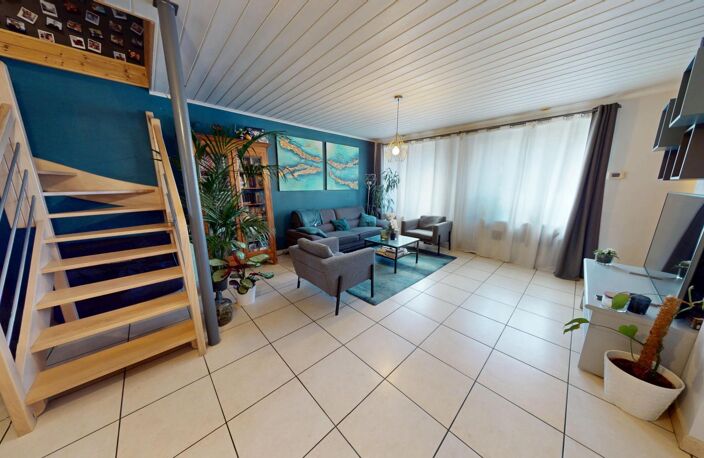 Maison de ville T4  123 m²  Centre de La Verpillière — photo 3