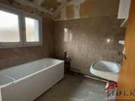 Immeuble d'habitation divisé en 3 logements à rénover - Idéa — photo 3