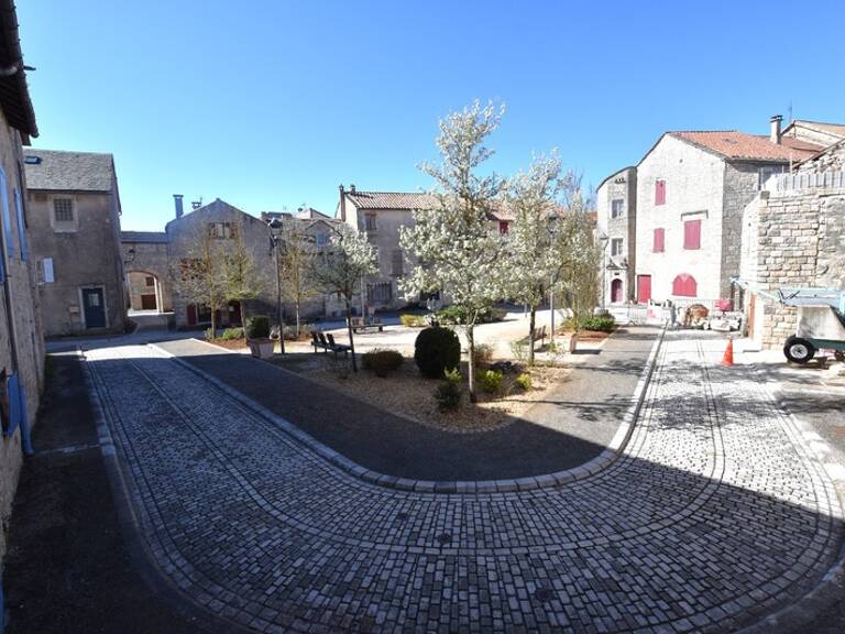 Maison de caractère ~90 m² dans village fortifié – charme et potentiel- 4 pièces — photo 1