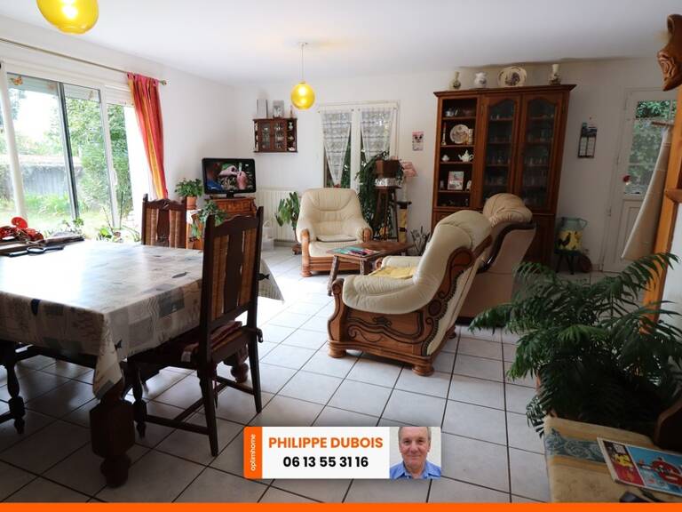 MAISON SURFACE HABITABLE 100M² LOUEE A L'ANNEE — photo 1