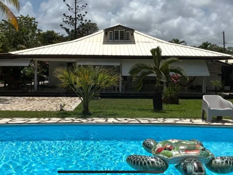 Superbe maison T5 avec piscine et jardin arboré de 1258 m2 Un véritable havre de paix — photo 1