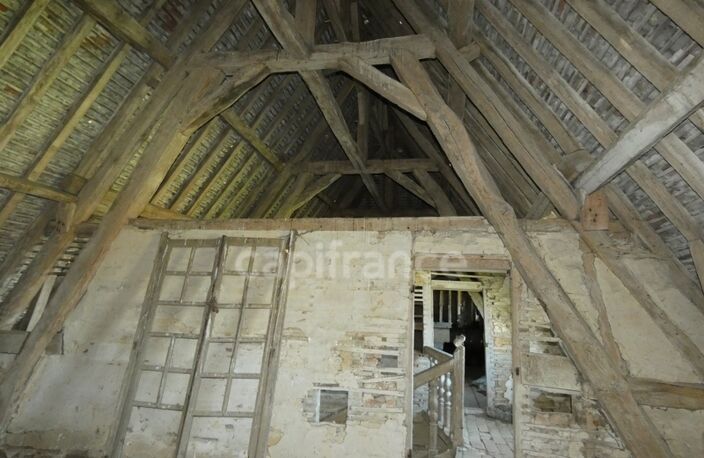 Château du XVIe Siècle au coeur de la Bourgogne à Restaurer - Idéal pour Investisseurs — photo 4