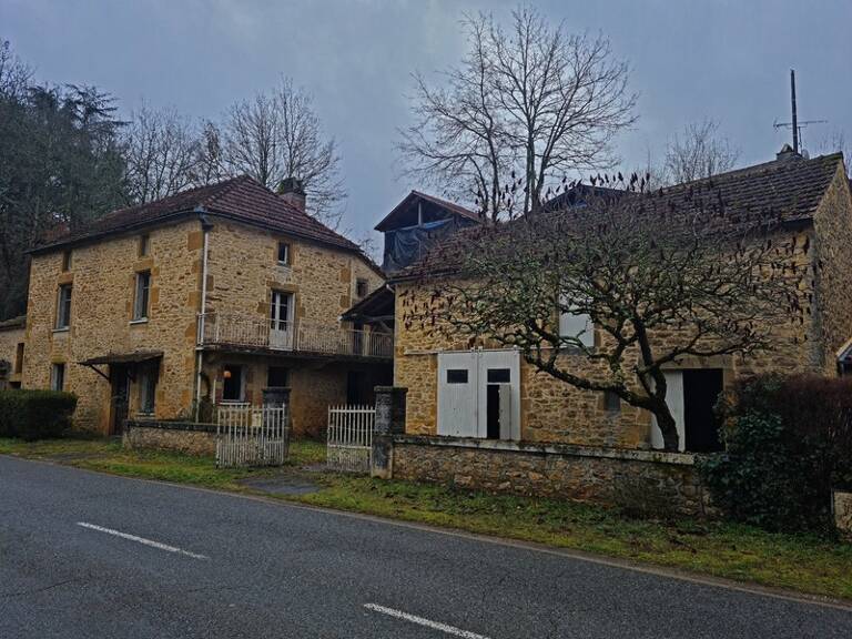 Dpt Lot (46), à vendre FRAYSSINET LE GELAT maison P6 de 124 m² avec dépendances 118 m² sur terrain de 820 m² — photo 1