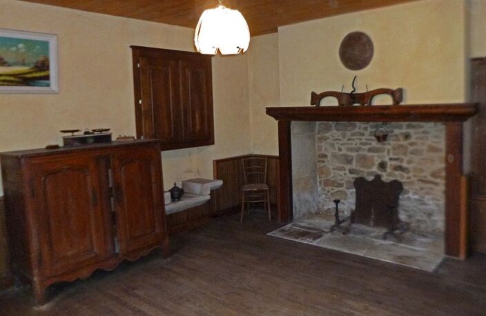 Dpt Lot (46), à vendre FRAYSSINET LE GELAT maison P6 de 124 m² avec dépendances 118 m² sur terrain de 820 m² — photo 3