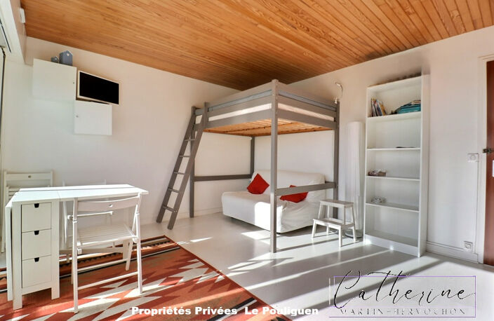 STUDIO baigné de soleil, dans une résidence sur le port proximité Plage du Nau — photo 2