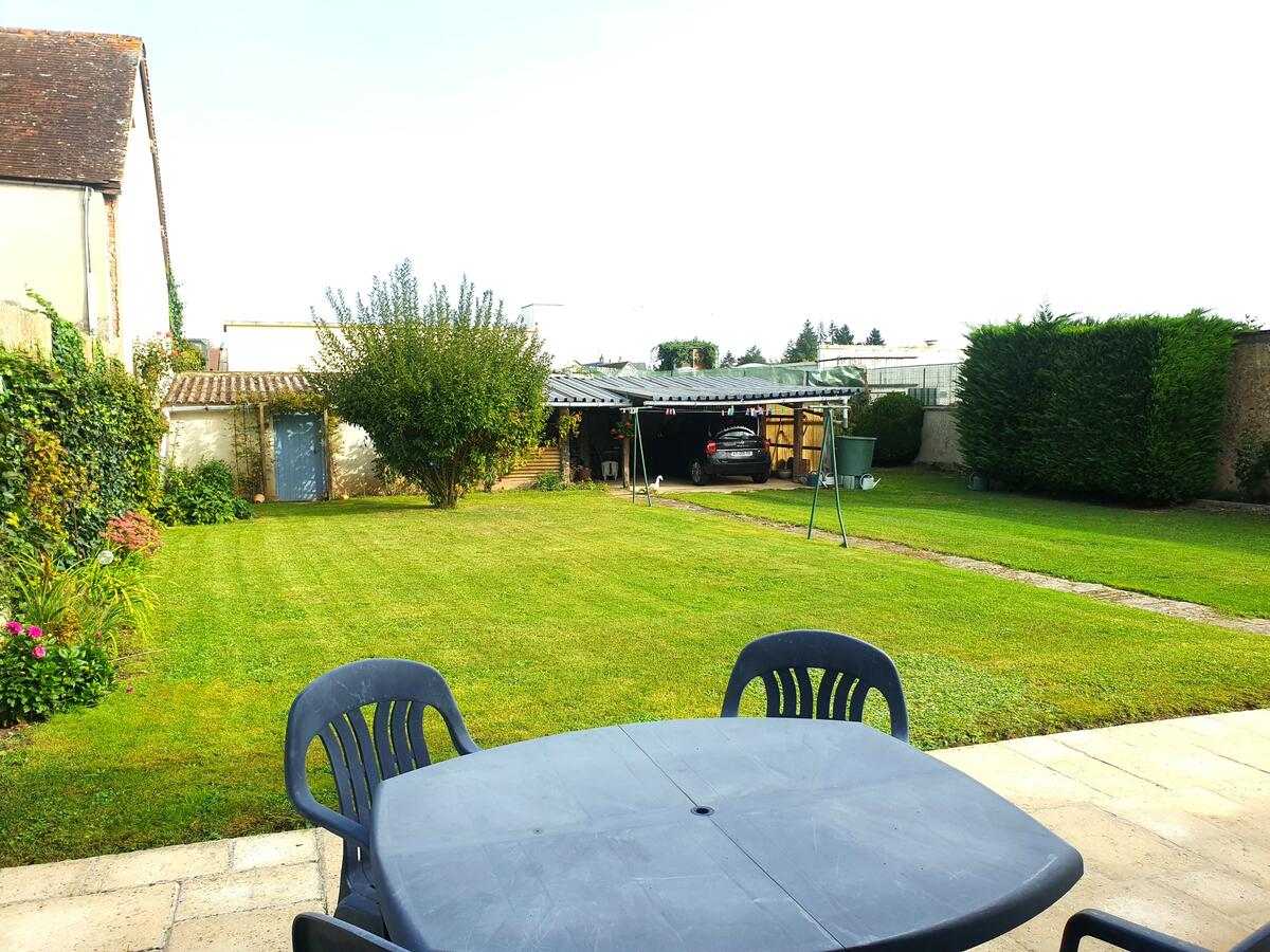 Villa / Maison  T5 à vendre Brezolles 28270