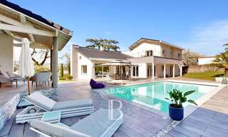 Maison 7 Pièces 237 m² à vendre à Châteauneuf (42800)