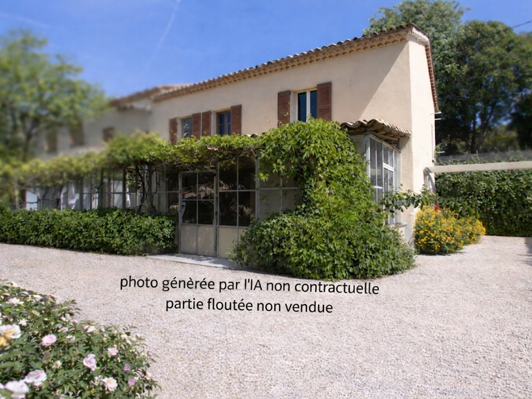 Une partie de maison en cours de rénovation — photo 1
