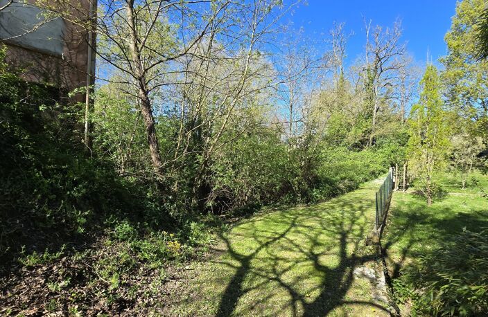 TERRAIN CONSTRUCTIBLE 620 M² — photo 2