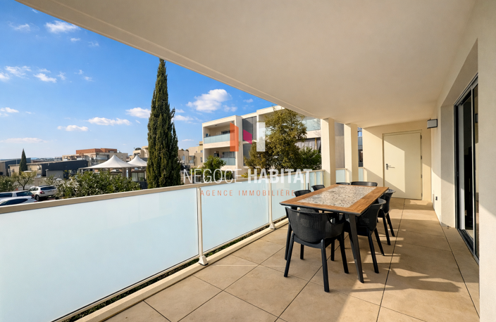APPART. TYPE 3 - 63M2 HAB. - TERRASSE 19M2 - PARKING - CLIMA — photo 2