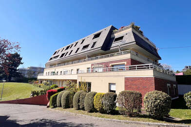 Appartement 4 pièces 275000 €