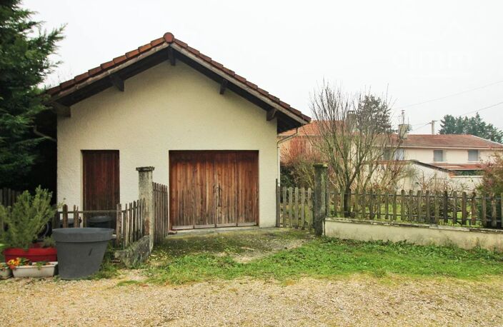 Maison 4 chambres avec garage et terrain attenant  à ROCHE 38090 — photo 3