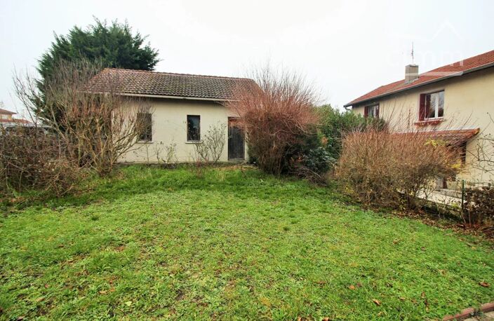 Maison 4 chambres avec garage et terrain attenant  à ROCHE 38090 — photo 4