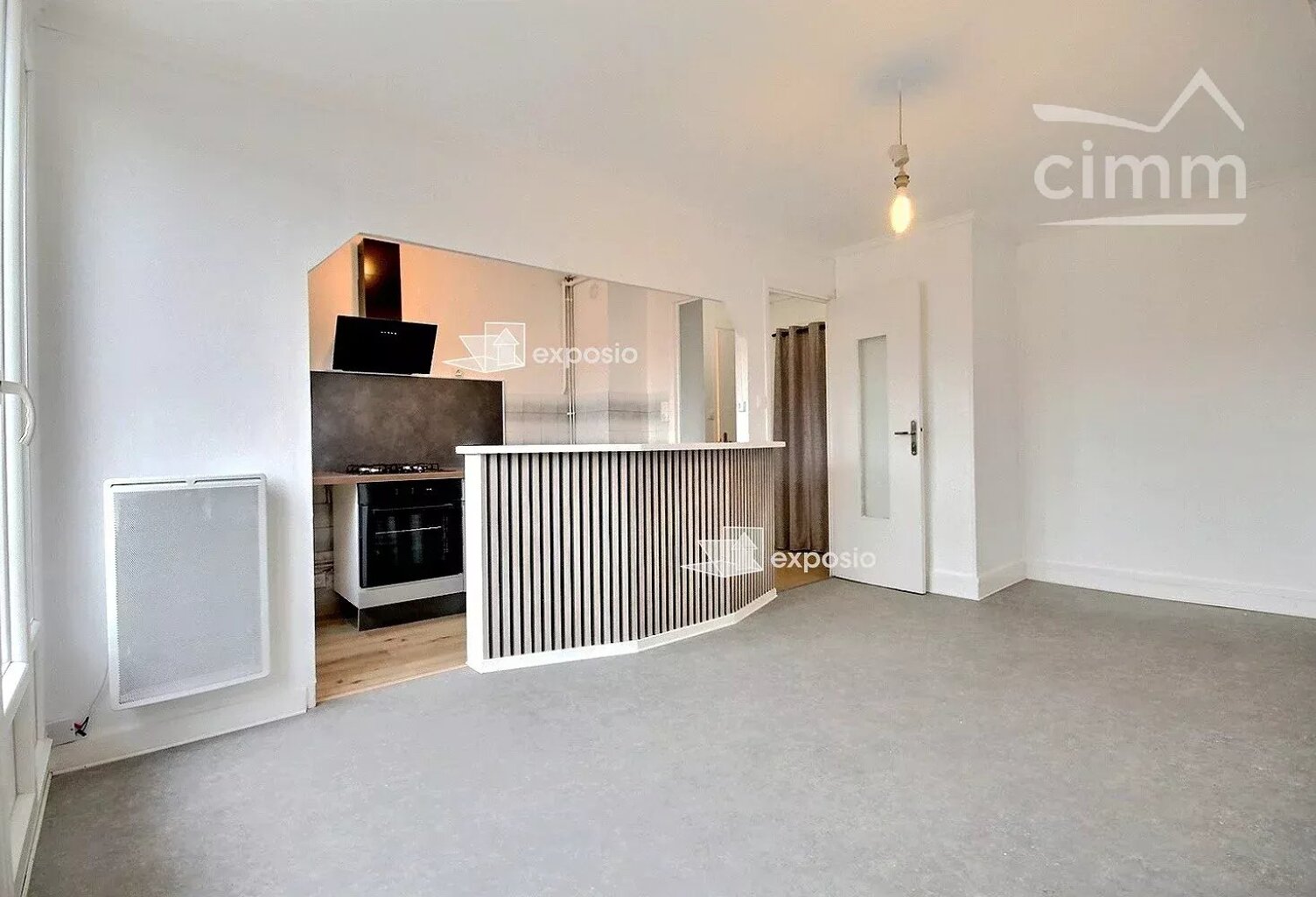 A LOUER - APPARTEMENT TYPE T2 - GRENOBLE LIBERATION — photo 1