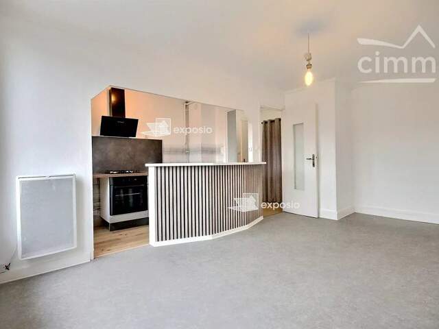 A LOUER - APPARTEMENT TYPE T2 - GRENOBLE LIBERATION — photo du bien