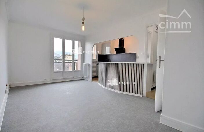 A LOUER - APPARTEMENT TYPE T2 - GRENOBLE LIBERATION — photo 2