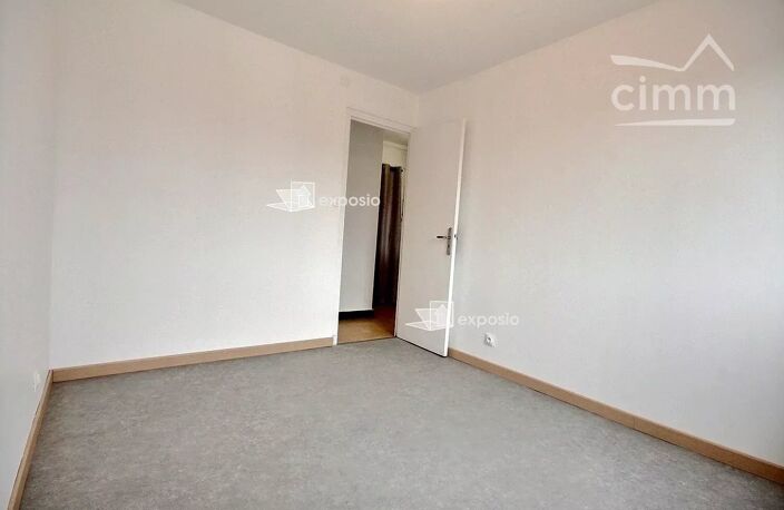 A LOUER - APPARTEMENT TYPE T2 - GRENOBLE LIBERATION — photo 5