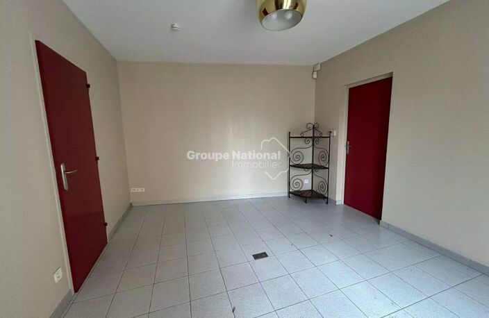 Pernes-les-Fontaines- Local professionnel 45 m² - — photo 5