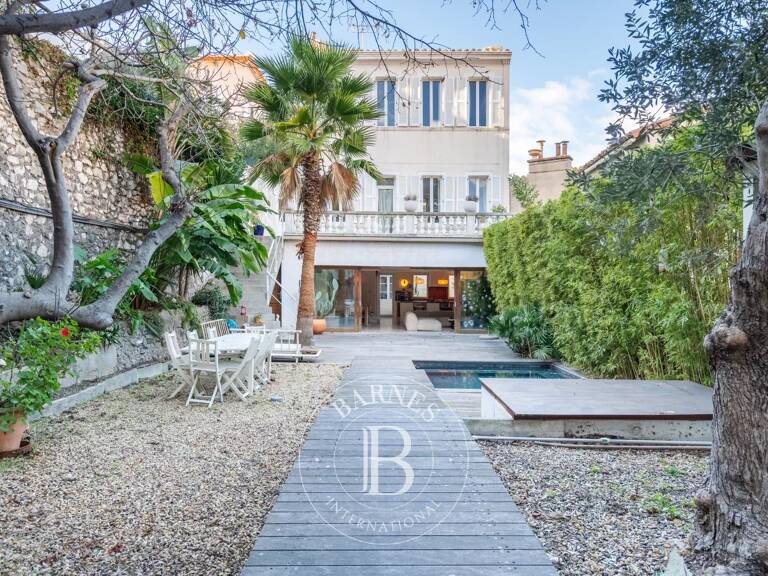 Vente maison - 13007 Marseille - Endoume - Jardin - Piscine - Ca — photo 1