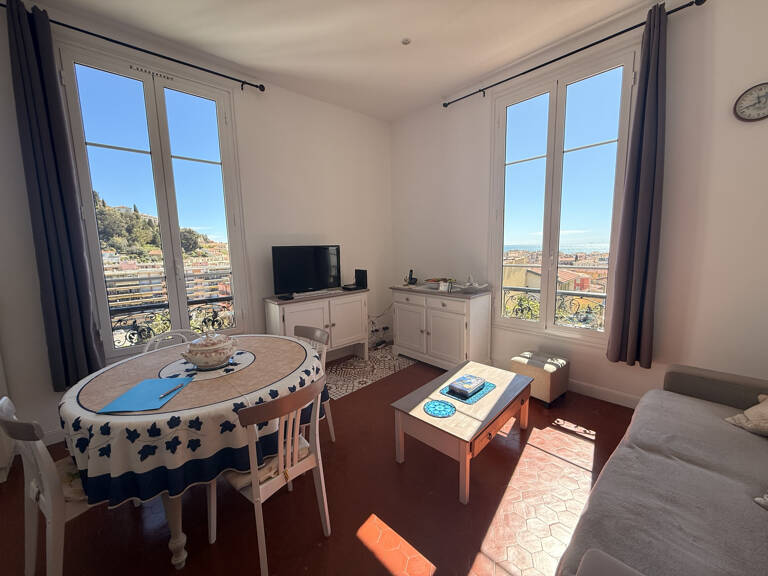3p bourgeois en dernier étage avec vue mer — photo 1
