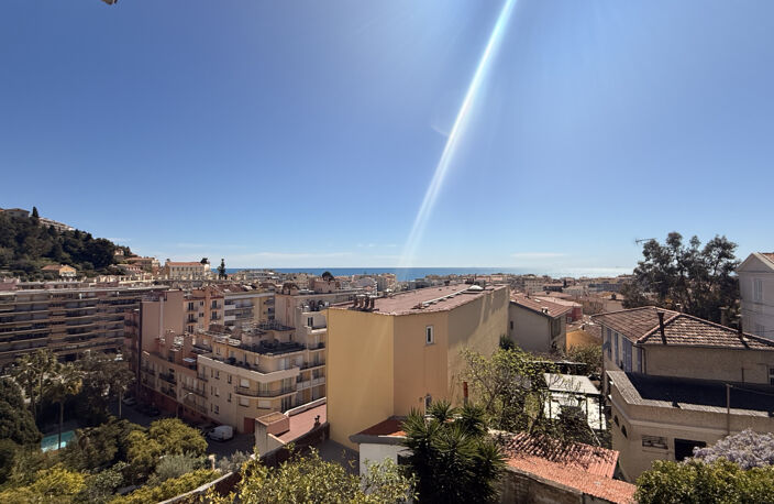 3p bourgeois en dernier étage avec vue mer — photo 4