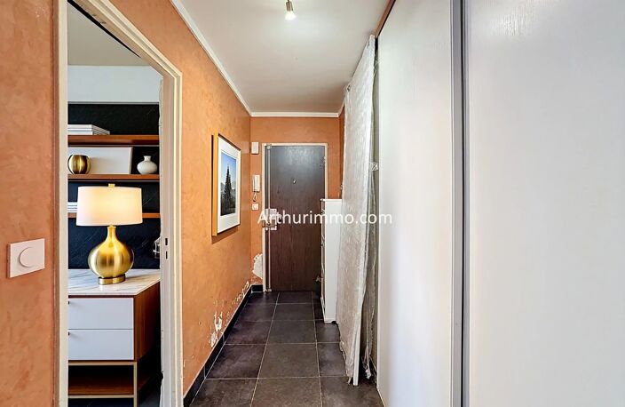 Appartement T3 à Créteil, proche Créteil Village — photo 2